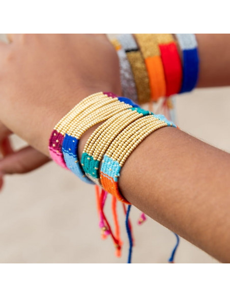 Pulsera de lana roja  tipo miyuki