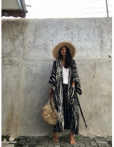 Kimono Tie-Die negro.