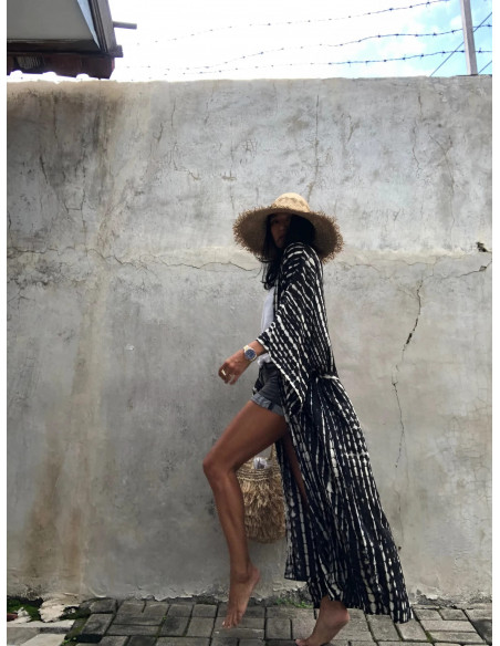 Kimono Tie-Die negro.