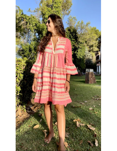 Vestido corto étnico  rosa fluor.